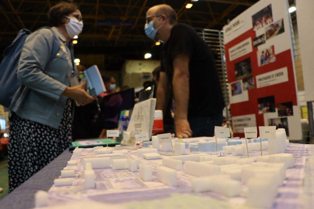 Ateliers Médicis au forum des associations de Montfermeil